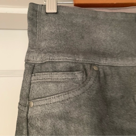 Spanx Pants Womens Medium Silver Metallic Dark Side Zipper Eye Hook Closure - Picture 8 of 13